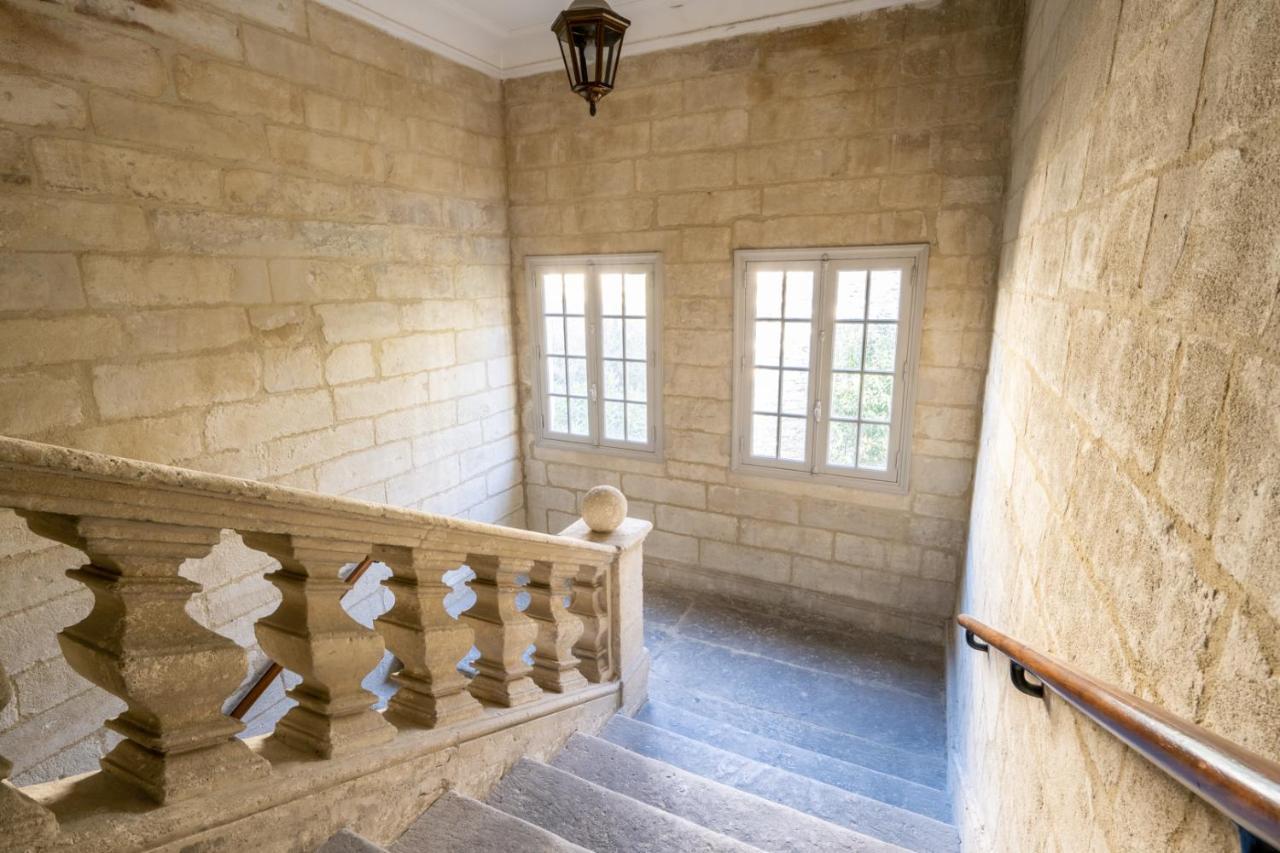 Appart Exceptionnel Place Du Palais Des Papes Wifi Climatisation Avignon Exterior photo